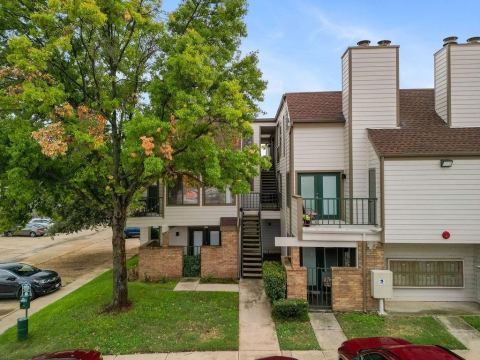 2300 Bamboo Drive N211, Arlington