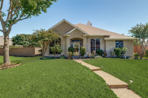5000 Adolphus Drive