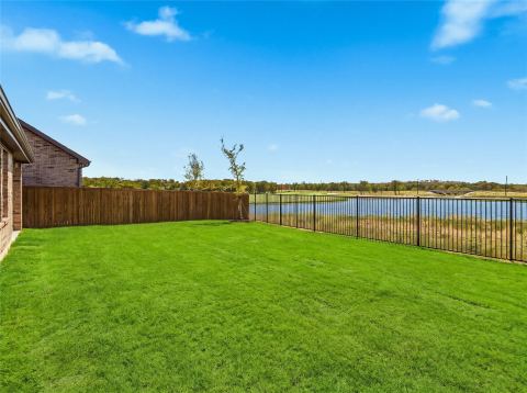 2504 Travis Street, Celina