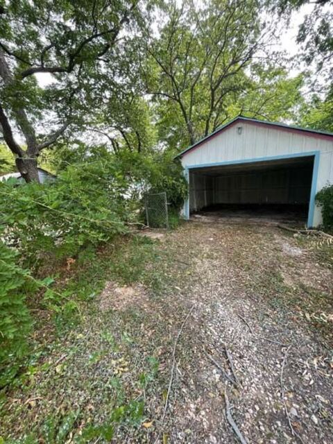 700 N Dallas Street, Ennis, TX 75119 — photo 3