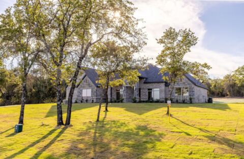 121 Prairie Winds Drive, Poolville, TX 76487 — photo 2