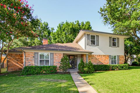 1904 Clover Trail