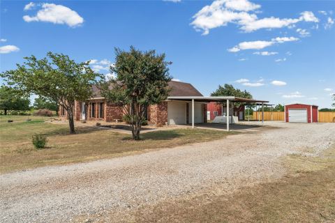 627 County Road 4445, Trenton, TX 75490 — photo 3
