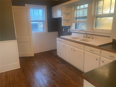 602 E Wise Street, Bowie, TX 76230 — photo 3