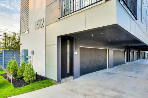 1612 Bennett Avenue 105, Dallas