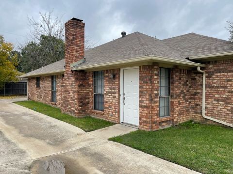 5227 Wild Horse Court, Arlington