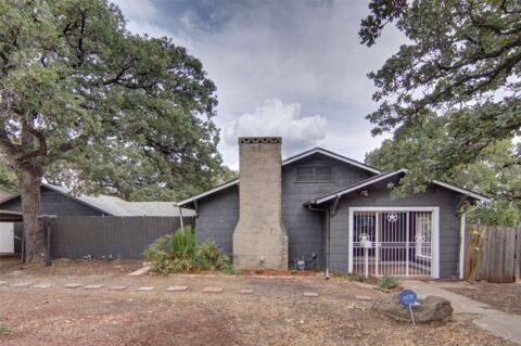 2625 Canton Drive, Fort Worth