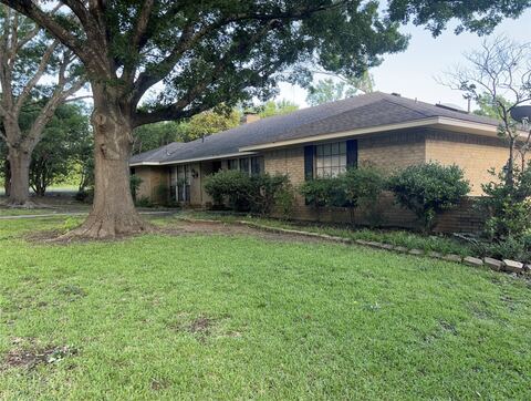 141 Palmer Circle, Lancaster, TX 75146 — photo 2