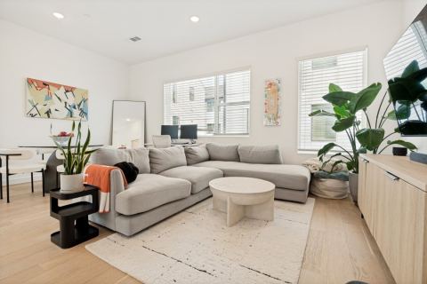427 W 10th Street 201, Dallas
