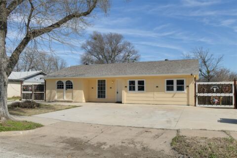 736 Windsor Drive, Everman