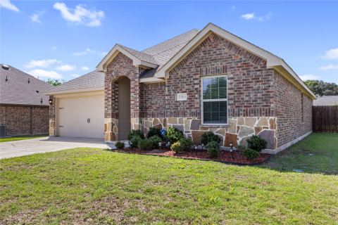 1804 Pecan Valley Drive, Kaufman, TX 75142 — photo 2