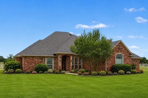 1908 Meadow Springs Drive, Haslet