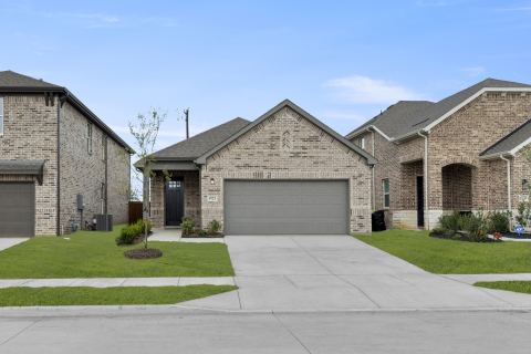5925 Laurel Lake Lane, Pilot Point