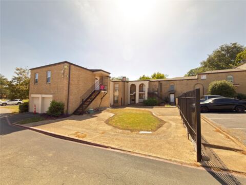 6032 Westridge Lane 201, Fort Worth
