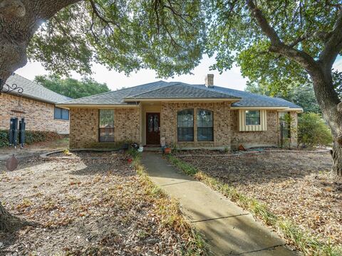 1005 Casa Linda Street, Ennis, TX 75119 — photo 2