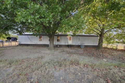 1206 Toby Street, Alvarado, TX 76009 — photo 2