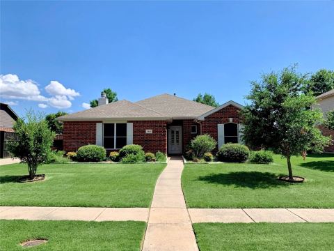 2016 Del Mar Court, Denton
