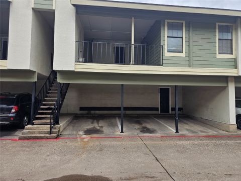 9609 Walnut Street 10104, Dallas