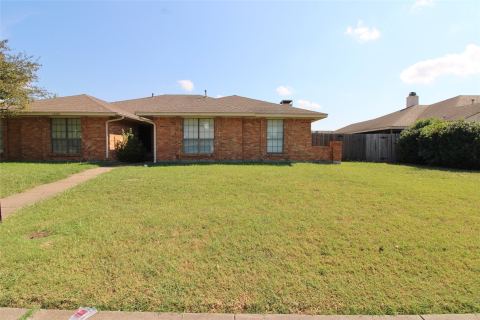 1234 Mockingbird Lane, DeSoto
