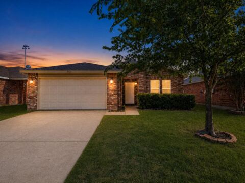 5521 Camarillo Drive, Fort Worth