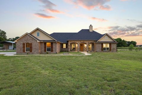 460 County Road 4421, Trenton