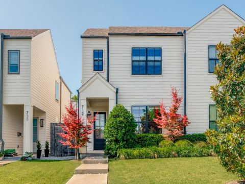 732 W 7th Street, Dallas