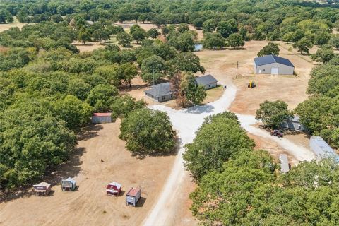 1111 Riley Road, Whitesboro, TX 76273 — photo 2