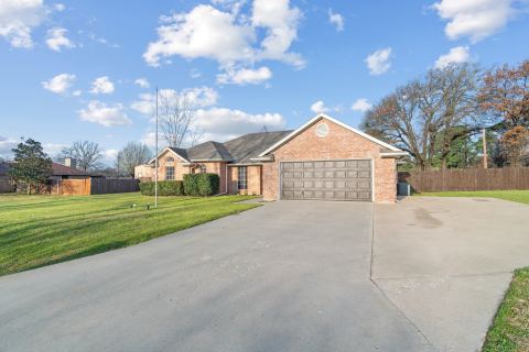 2013 Wood Trail, Azle, TX 76020 — photo 2