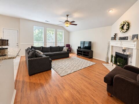 1712 Redwood Drive, Corinth, TX 76210 — photo 2