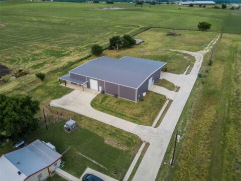 426 CR 2320, Decatur, TX 76234 — photo 2
