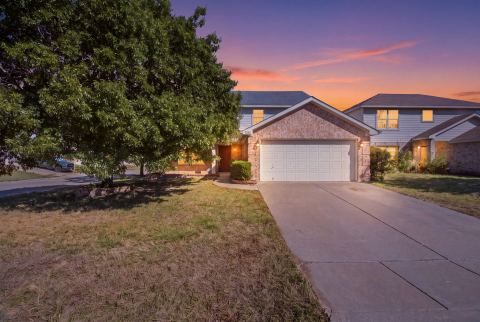 9856 Parkmere Drive, Fort Worth