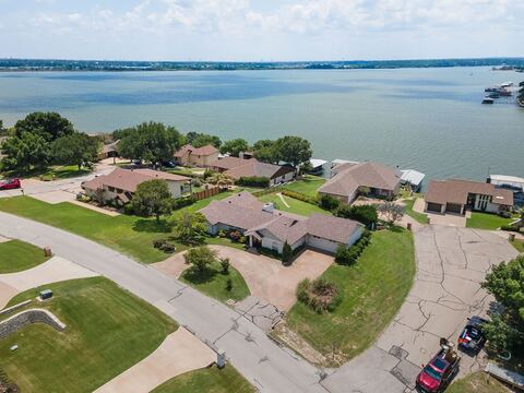 4301 Crescent Drive, De Cordova