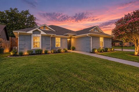 8041 Lazy Brook Drive, Watauga, TX 76148 — photo 2