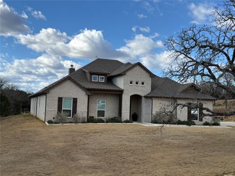 1021 Churchill Lane, Millsap, TX 76066 — photo 2