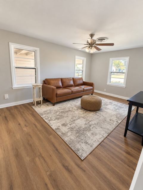 1109 E Ikard Street, Henrietta, TX 76365 — photo 2
