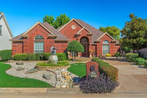 5841 River Meadows Place, Fort Worth