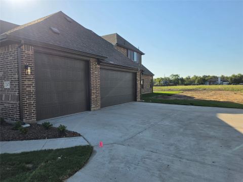 247 Redwood Circle, Trenton, TX 75490 — photo 2