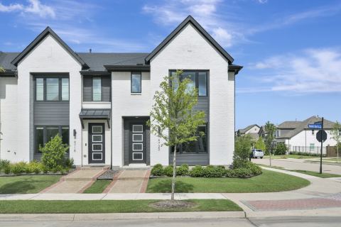 4720 Smokey Quartz Lane, Arlington