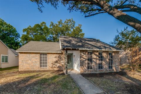 909 Maydelle Lane, Garland
