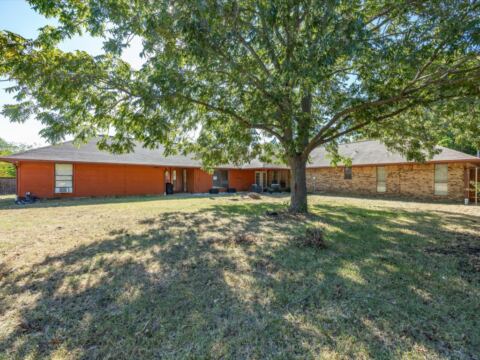 840 Lynn Ann Drive, Red Oak, TX 75154 — photo 2