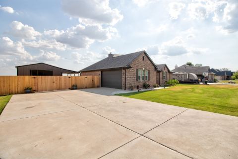 612 Fawn Trail, Tioga, TX 76271 — photo 2