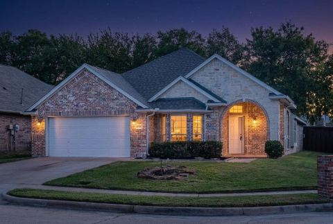 10508 Stoneside Trail