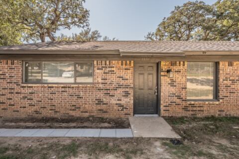 1391 Arvel Circle, Reno, TX 76020 — photo 2