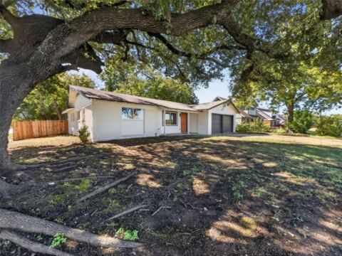 2318 Stonegate Street, Arlington