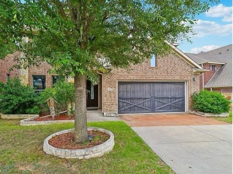 1009 CHICKASAW Drive