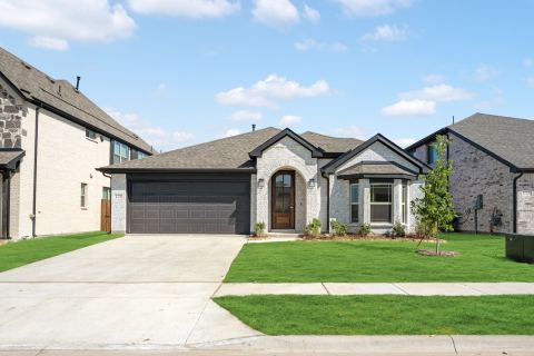 121 Winterwood Drive, Lavon