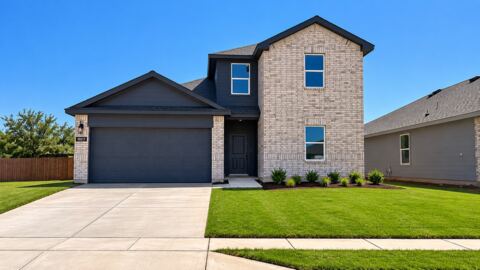 10217 CHERRYTREE Lane, Fort Worth