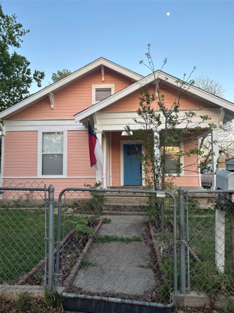 620 S Willomet Avenue, Dallas