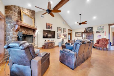 751 Sullivan Road, Ennis, TX 75119 — photo 2